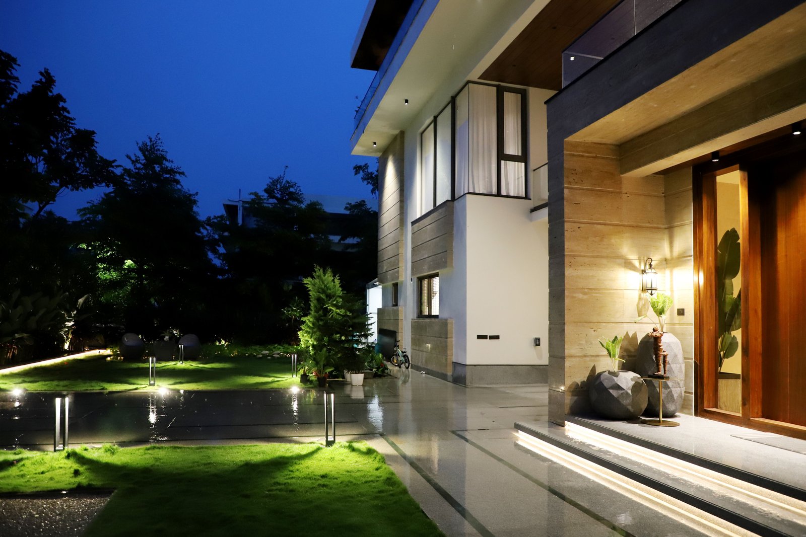 Find Your Perfect Property. Discover New Destinations.